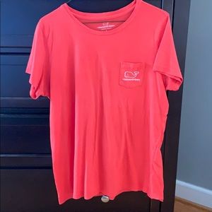 Vineyard Vines tshirt